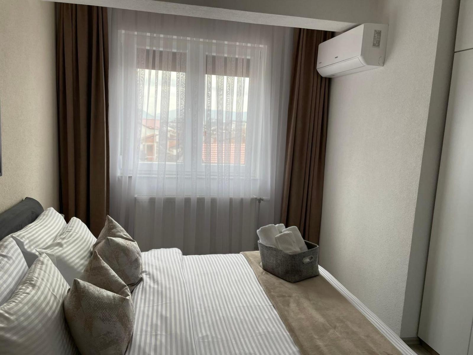 Apartment Prizreni-Free Private Parking Екстер'єр фото