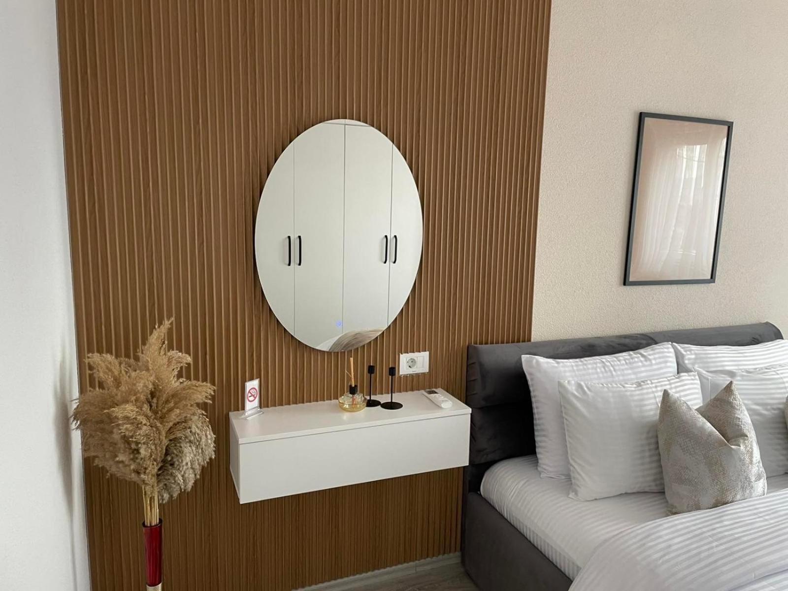 Apartment Prizreni-Free Private Parking Екстер'єр фото