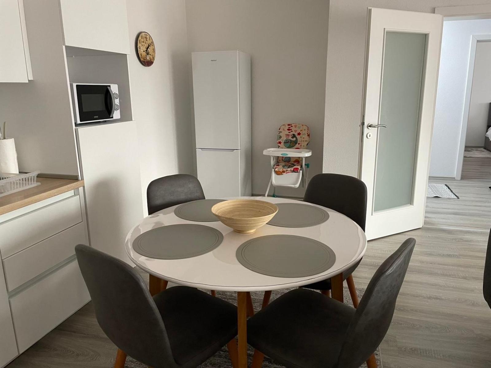 Apartment Prizreni-Free Private Parking Екстер'єр фото