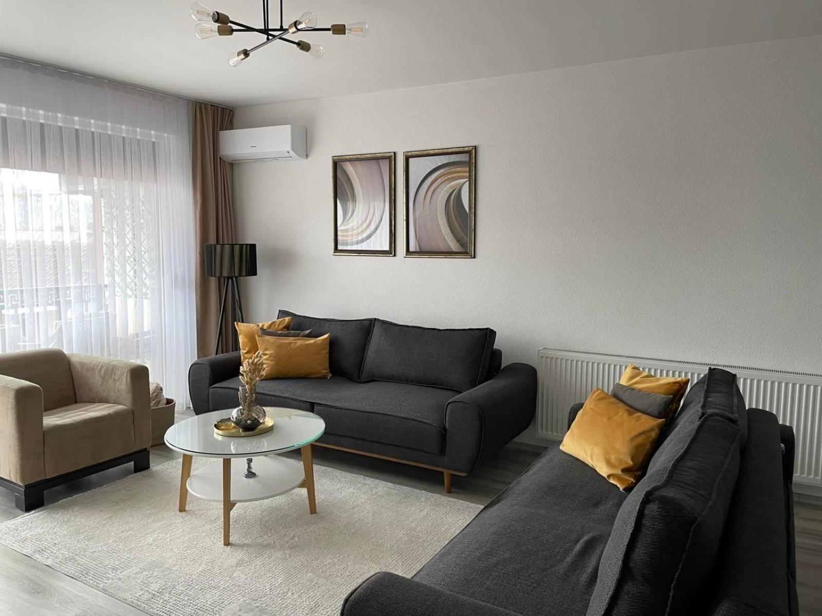 Apartment Prizreni-Free Private Parking Екстер'єр фото
